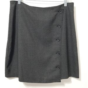 Banana Republic button down wrap skirt